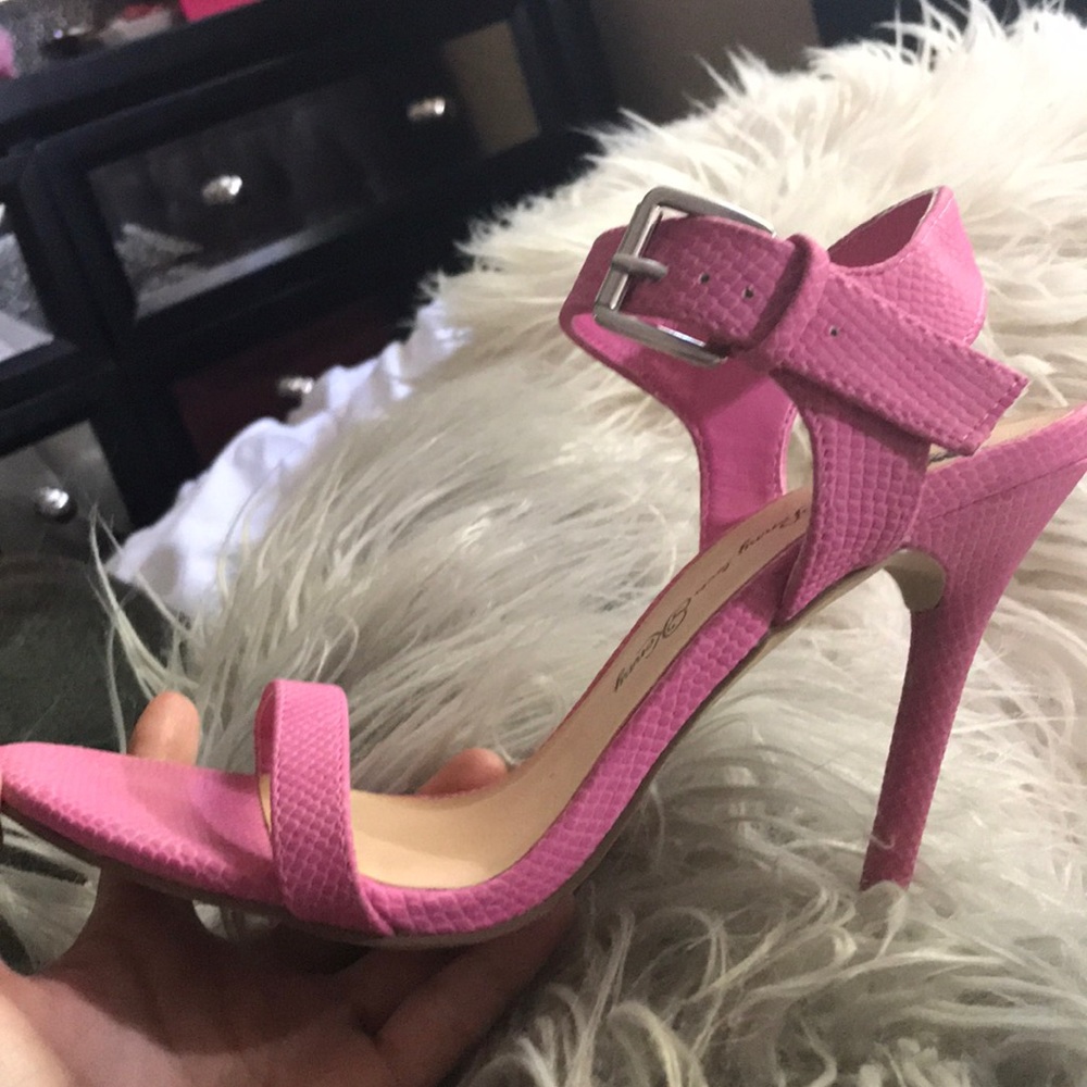 Pink heels